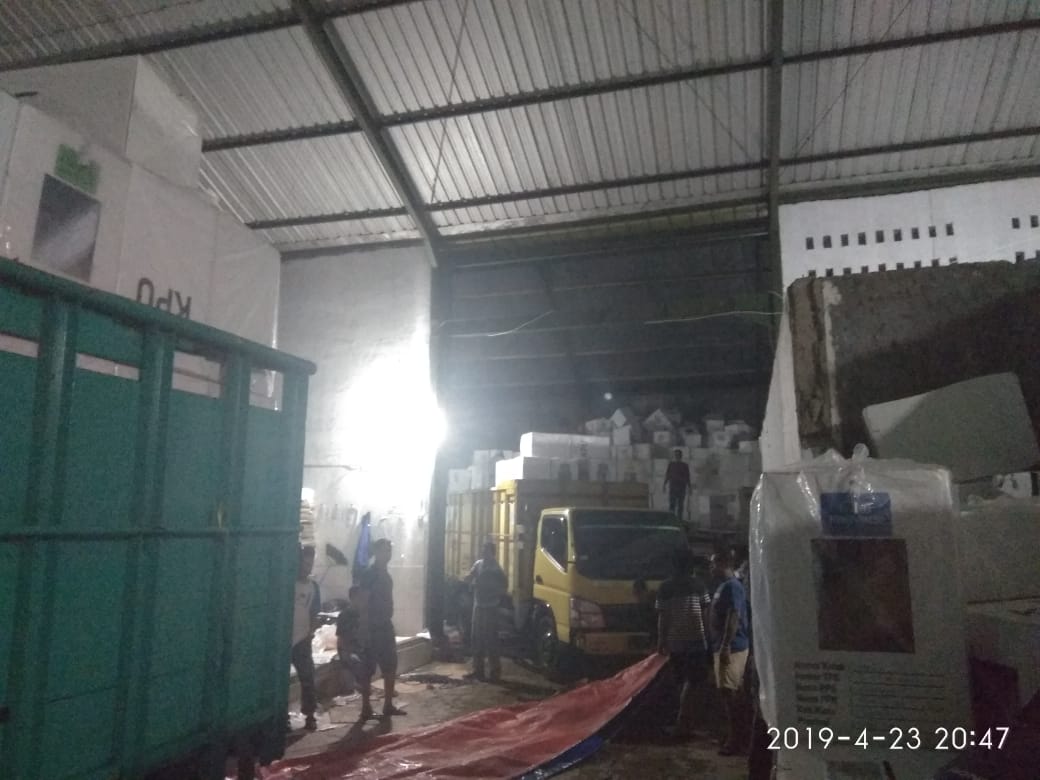 Pengawasan Gudang Logistik