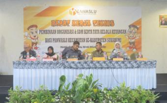 Raker Pembinaan SDM dan organisasi serta tata kelola keuangan bagi panwaslu kecamatan se kabupaten sukabumi